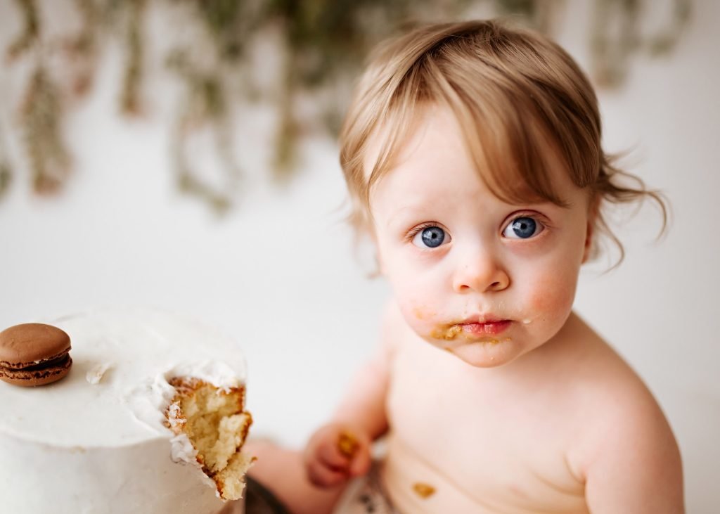 Cake smash session — Kristielle Amy Studios