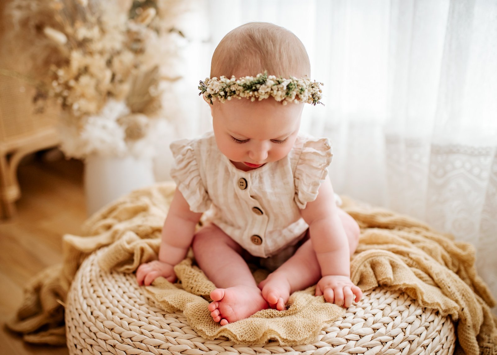 6 to 12 months baby photography in Bundaberg
